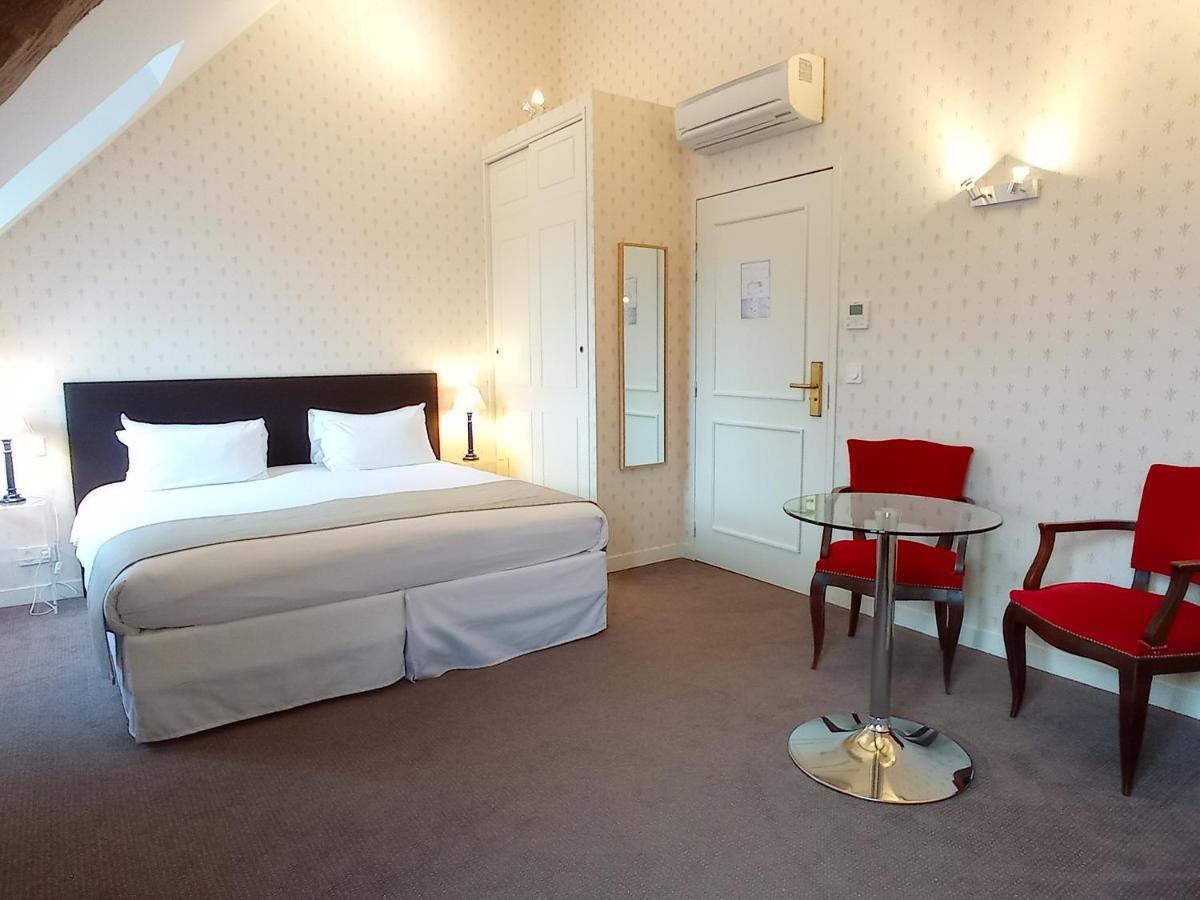 Hotel Grand Monarque Azay-le-Rideau Exterior foto